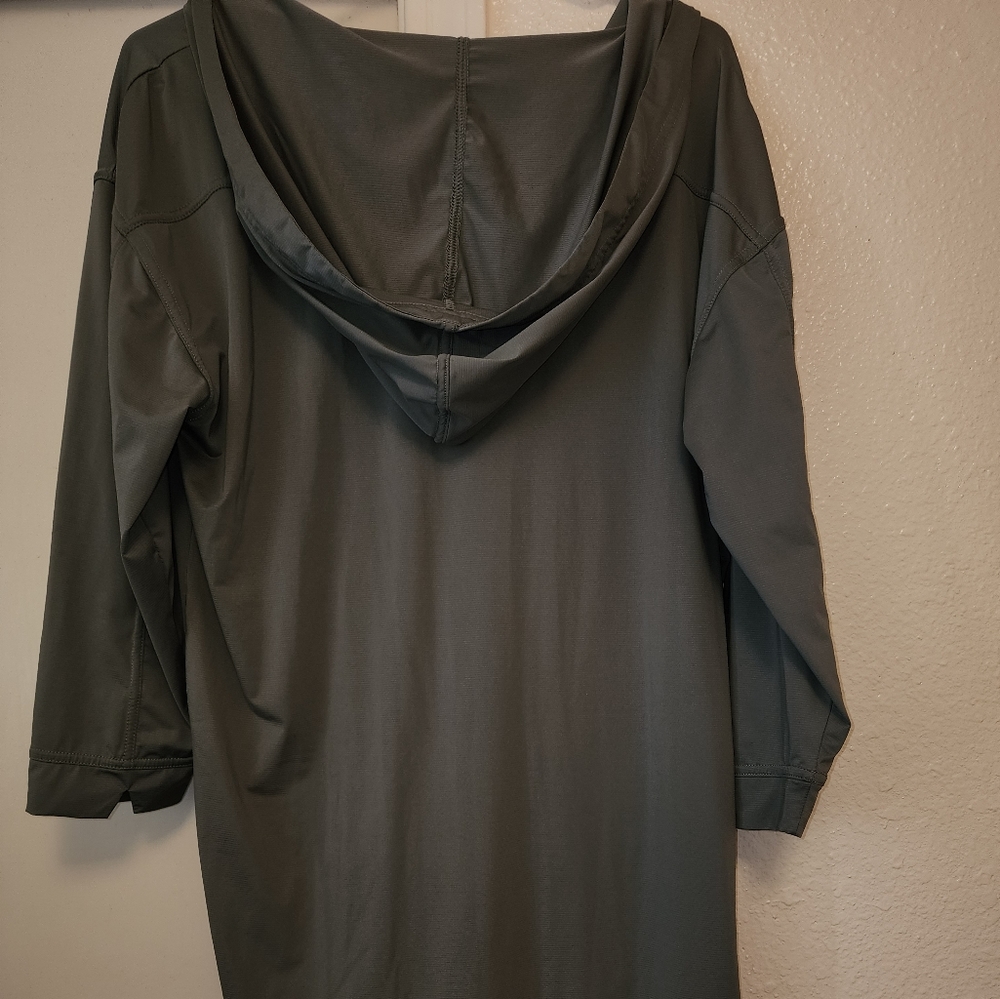 Half-Zip Pull-Over - image 2